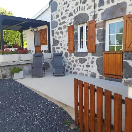 Charme Et Confort: Renove Avec Jardin, Proche Et Randonnees - Fr-1-742-271 *